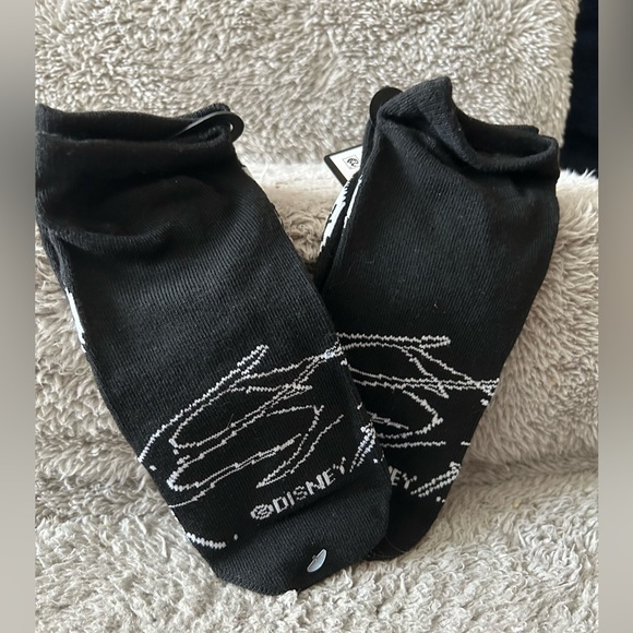 🤍🖤Nightmare before Christmas no-show socks🖤🤍 - Picture 3 of 3